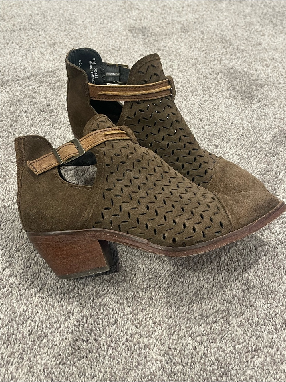 Circle G Corral Olive Suede Cutout Ankle Booties Womens Size 9